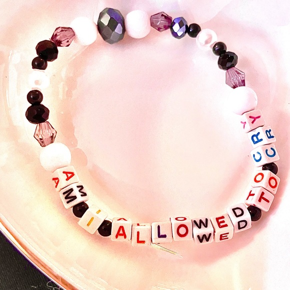 BUY1GET1FREE
 The Tortured Poets Department friendship bracelet - Picture 1 of 2